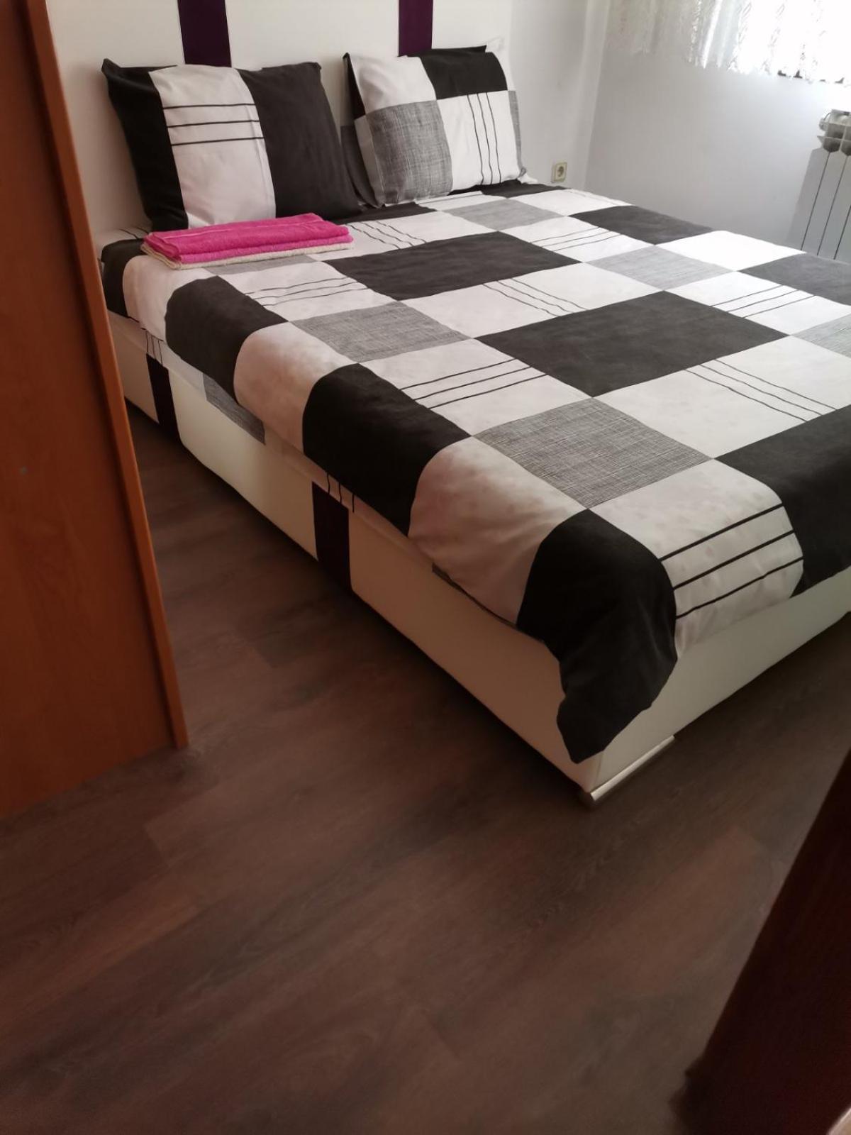 Apartamento Fiar Sarajevo Habitación foto